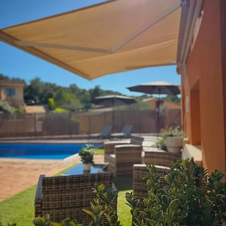 W Pool In H14 Begur