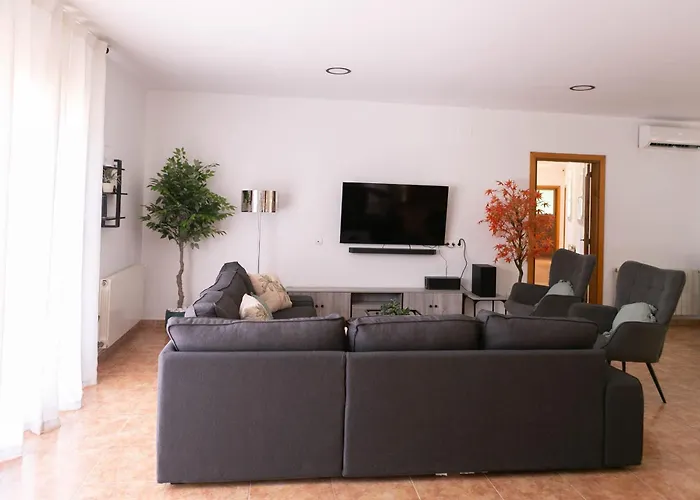Villa W Pool In H14 *