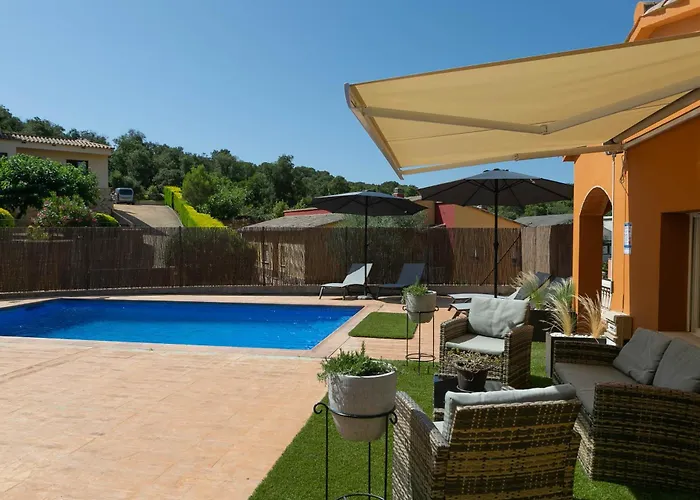 Villa W Pool In H14 *