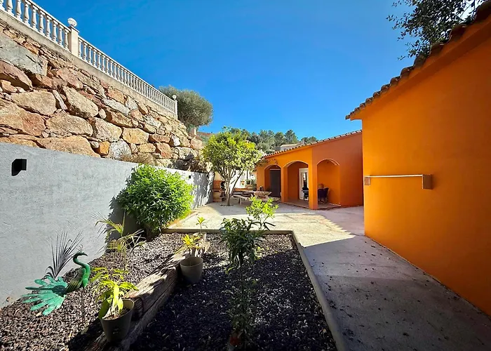 Villa W Pool In H14 *
